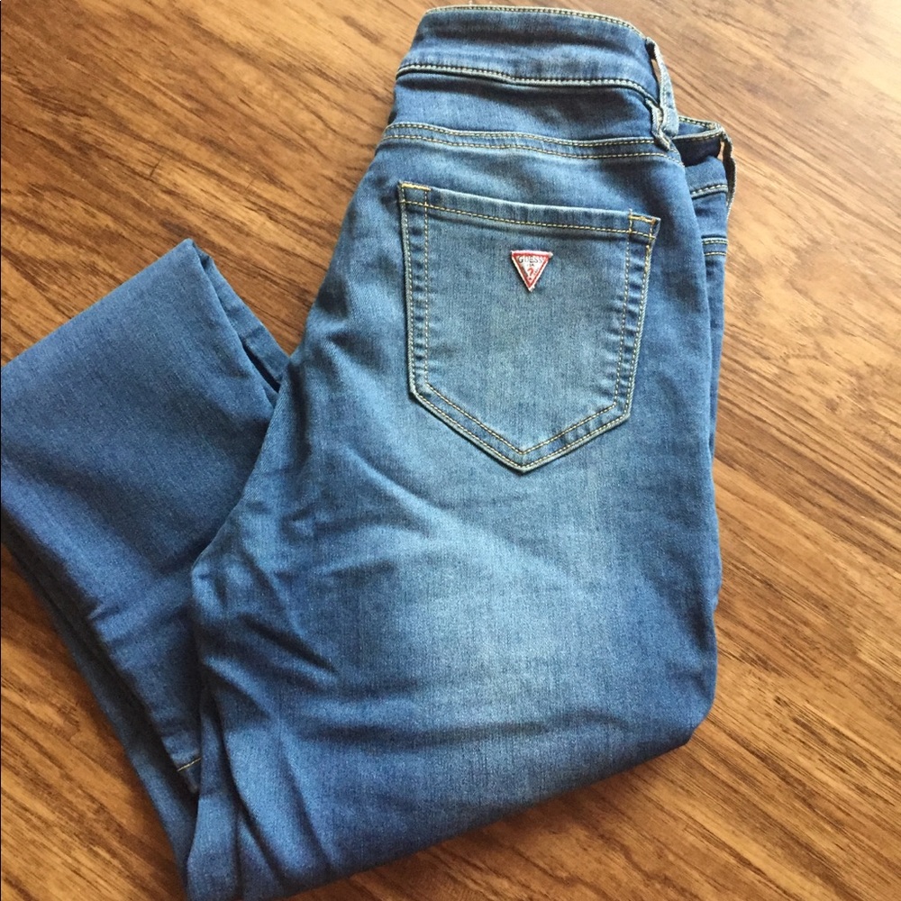 GUESS High Waist Skinny Light Wash Jeans Size 28